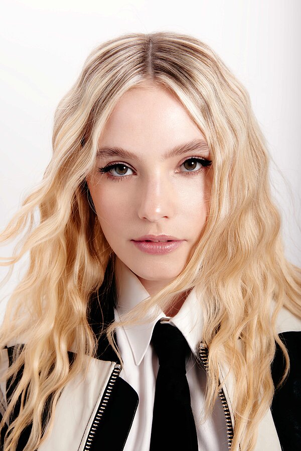 Photo: Esther Graf (Credit: Annika Yanura)